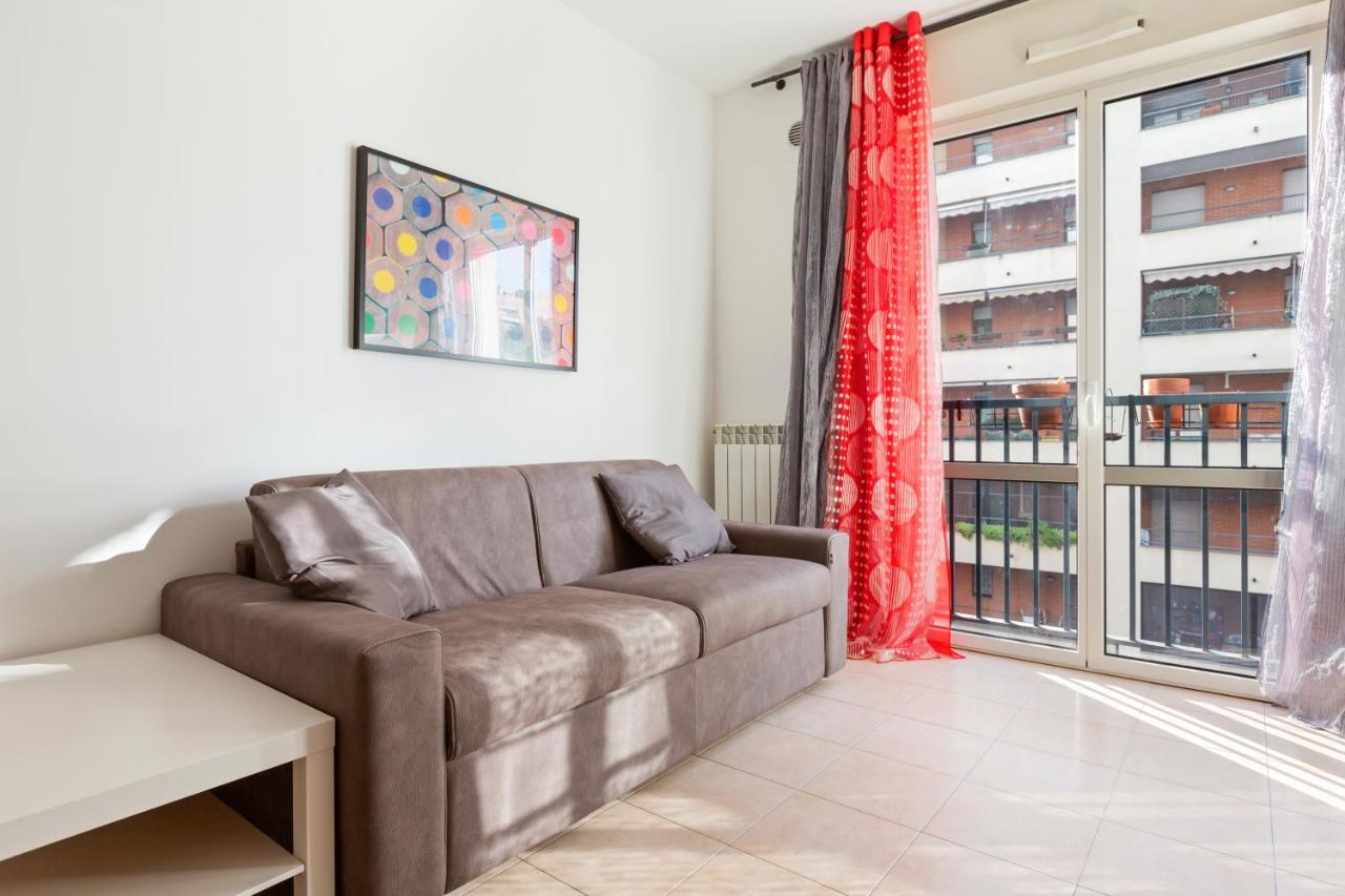 Milano-Rubattino Budget Apartment Екстер'єр фото